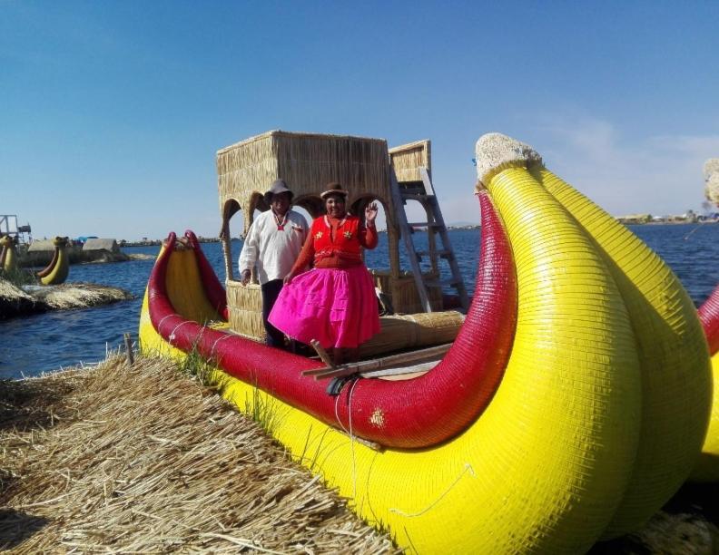 Uros Maya Lodge Puno Bagian luar foto